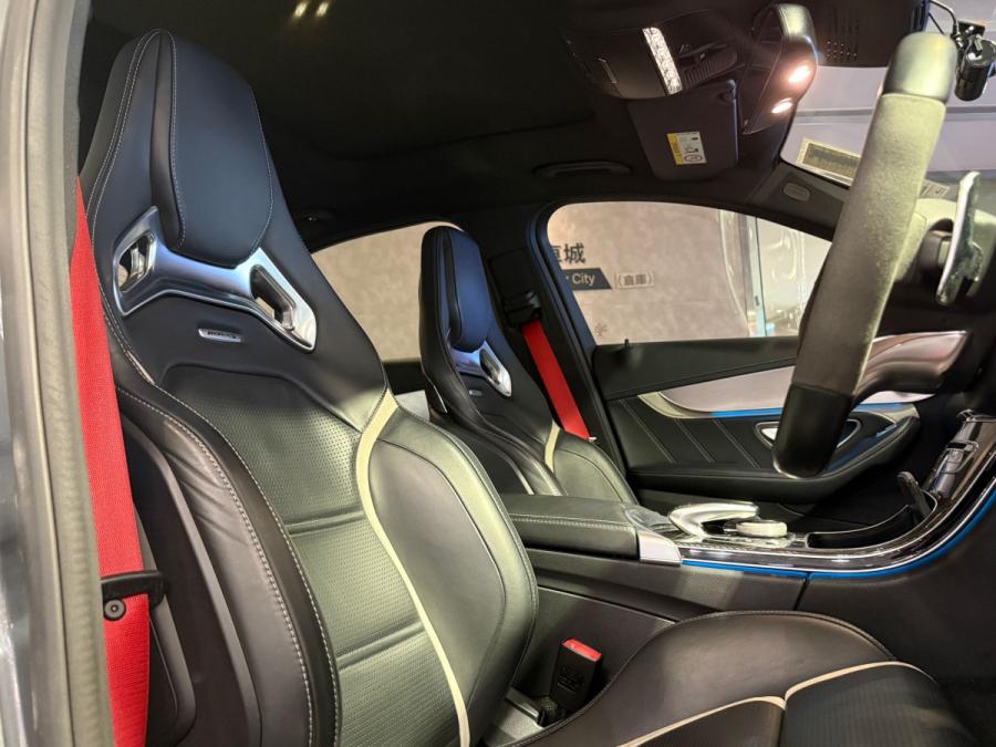 C63S - Image 3